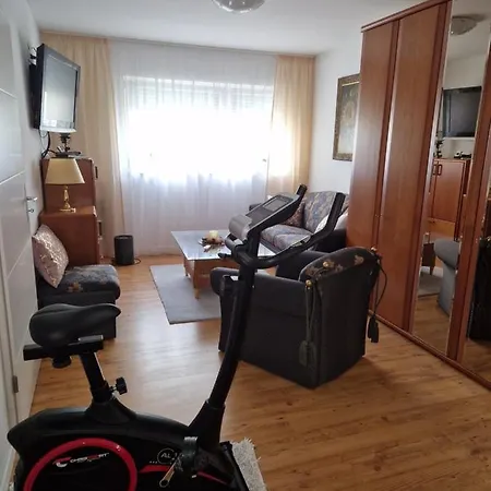 Hochwertige 85qm-wohnung In Wuppertal-vohwinkel Apartment