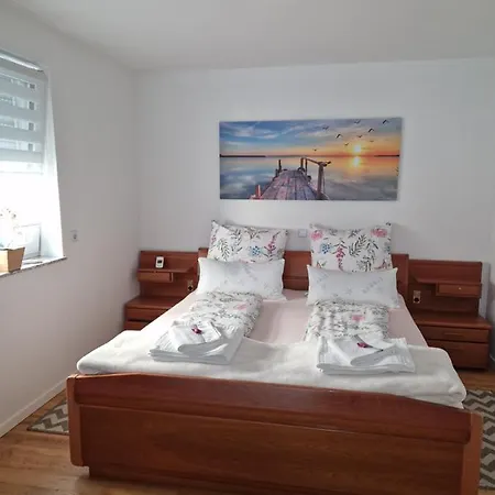 Hochwertige 85qm-wohnung In Wuppertal-vohwinkel Apartment *
